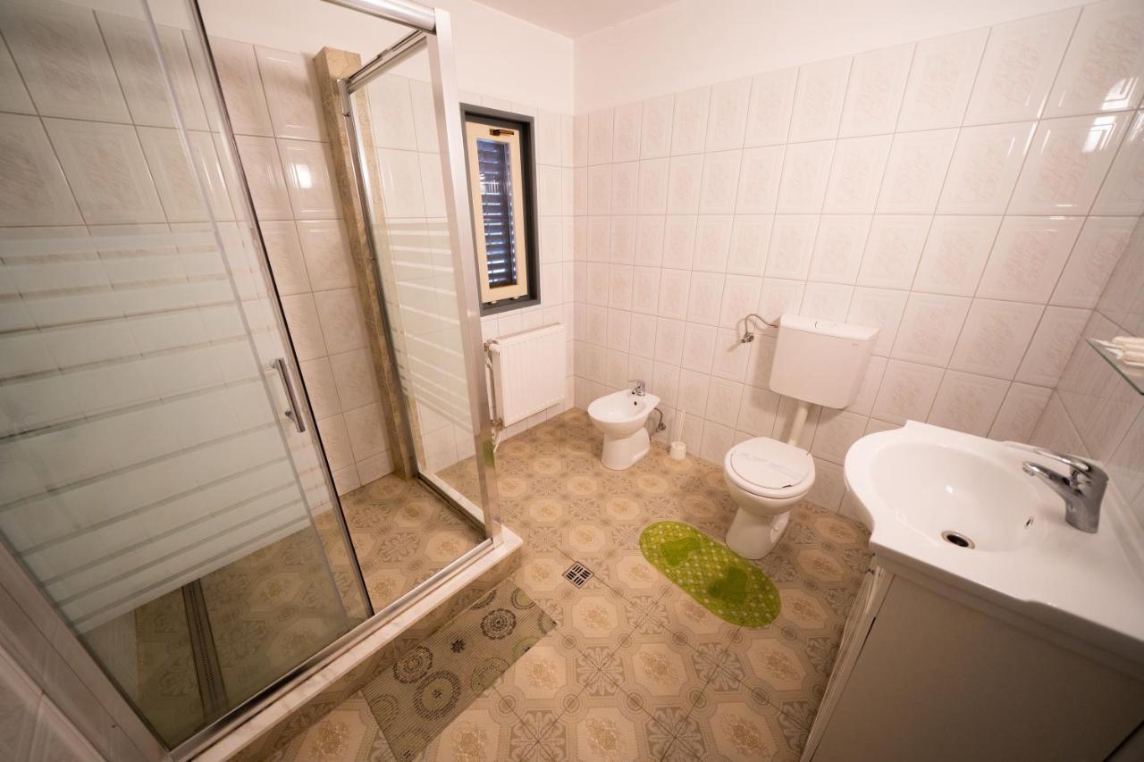 Popas Turistic Transfagarasan Hotel Cartisoara Exterior photo