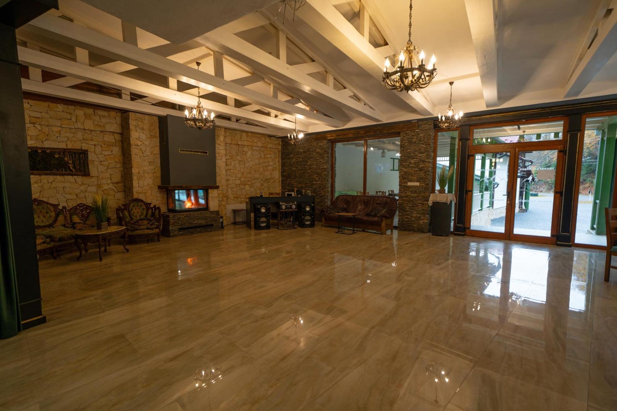 Popas Turistic Transfagarasan Hotel Cartisoara Exterior photo